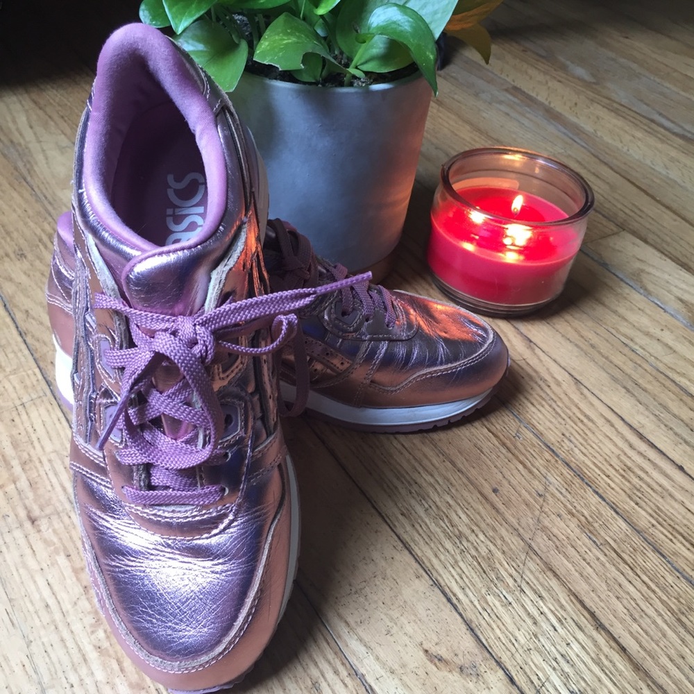 Rose Metallic Asiscs Gel Lyte 3 sneakers